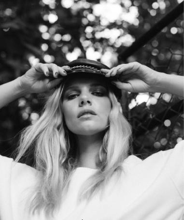 Marloes Horst featured in Marloes Horst, August 2016