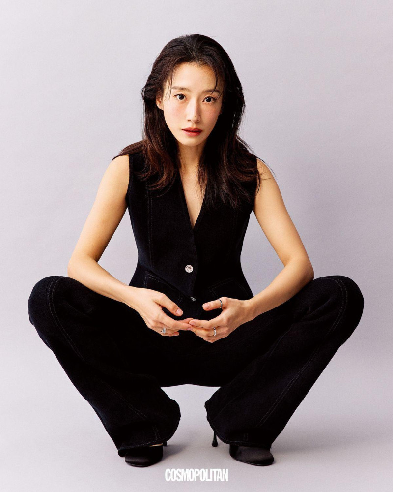An actress with 20 years of experience and a mother, May 2025