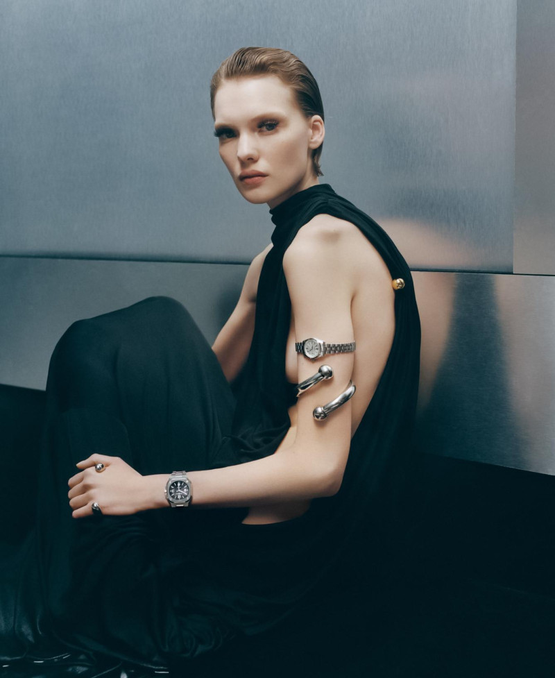 Penelope Ternes featured in Or Du Temps, April 2025