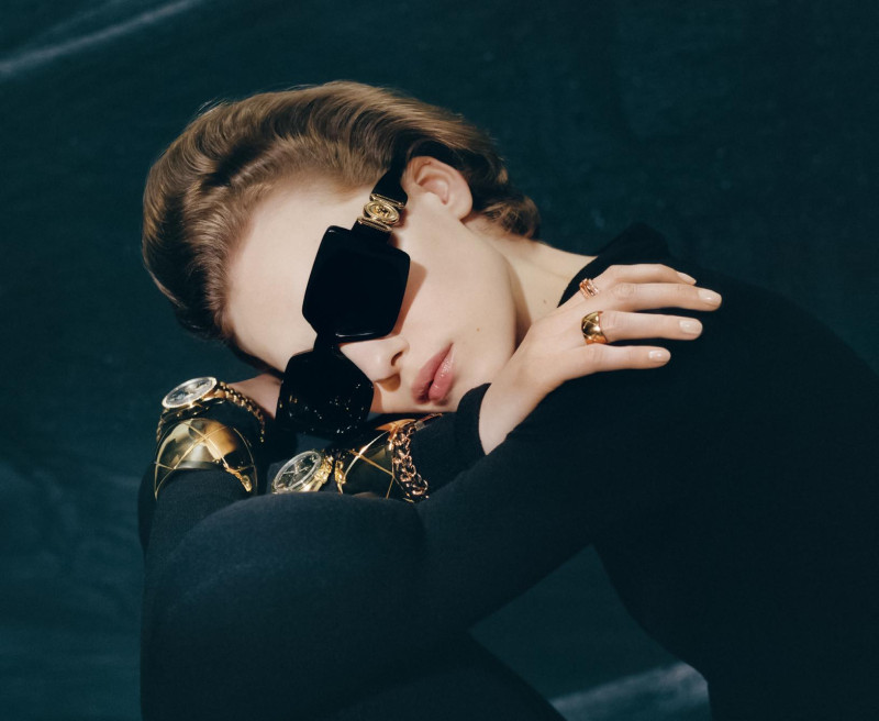 Penelope Ternes featured in Or Du Temps, April 2025