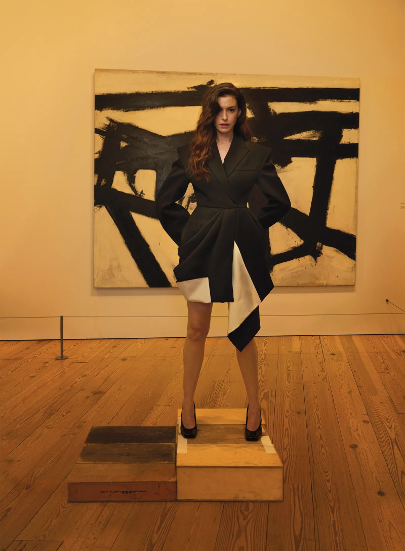 Anne Hathaway, August 2025
