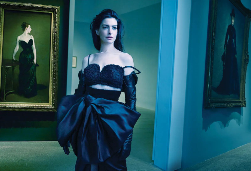 Anne Hathaway, August 2025