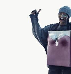 Naomi, The Perfect Look