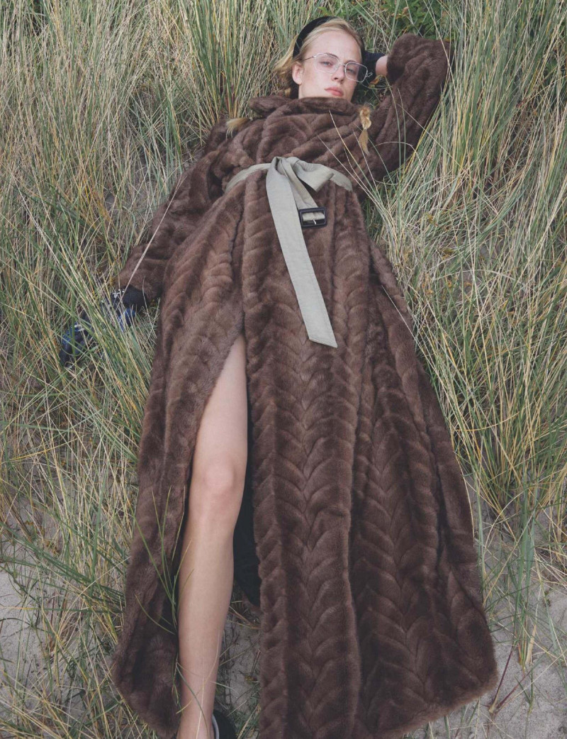 Clara Fossar featured in Etoiles du Nord, August 2025