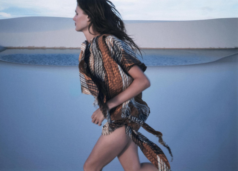 Rosalieke Fuchs featured in Desert Rose, July 2025