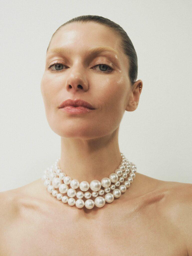 Jessica Hart featured in Change Of Hart: Jess Hart Is Returning To Her Roots, June 2025