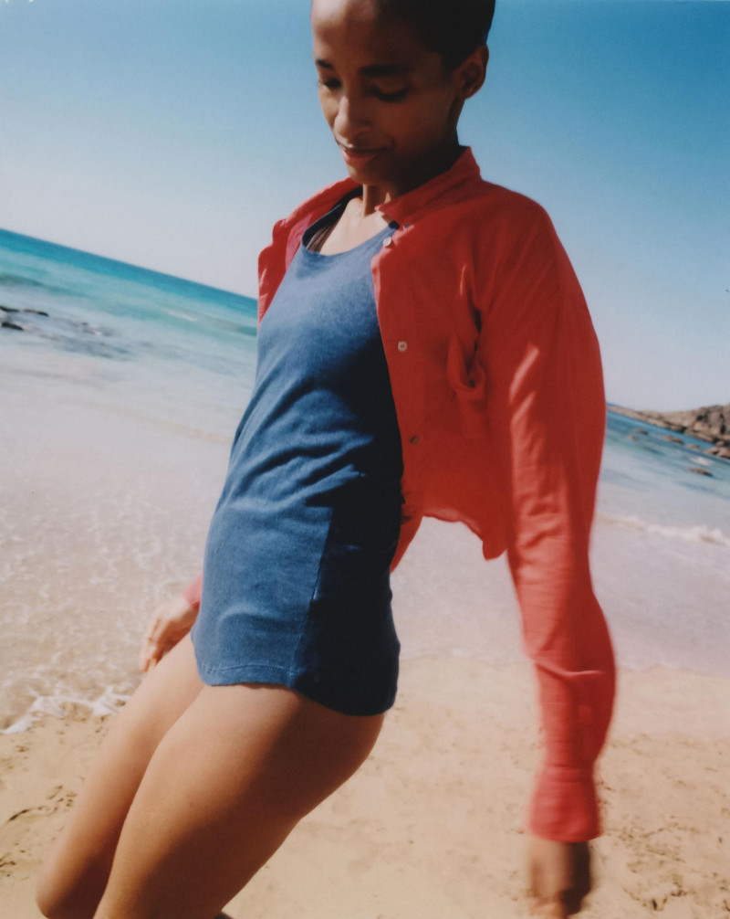 Ana Flavia featured in Indossare L\'estate, June 2025