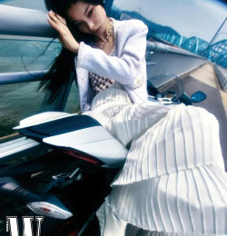 Lady Chanel\'s Ode To Seoul