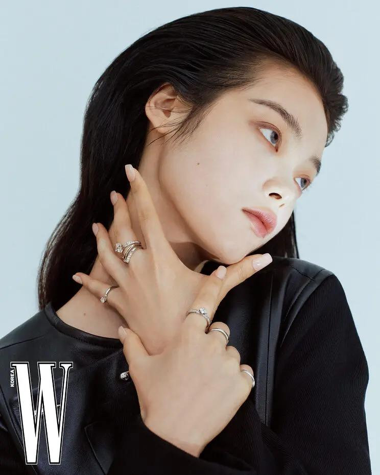 The Calm Yet Intense Light Of The Lv Diamond Collection, July 2025