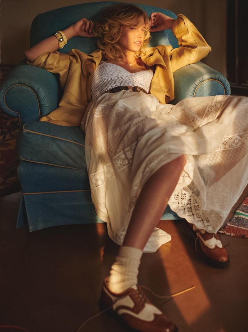 Jana Julius featured in Soleil Couchant, May 2025