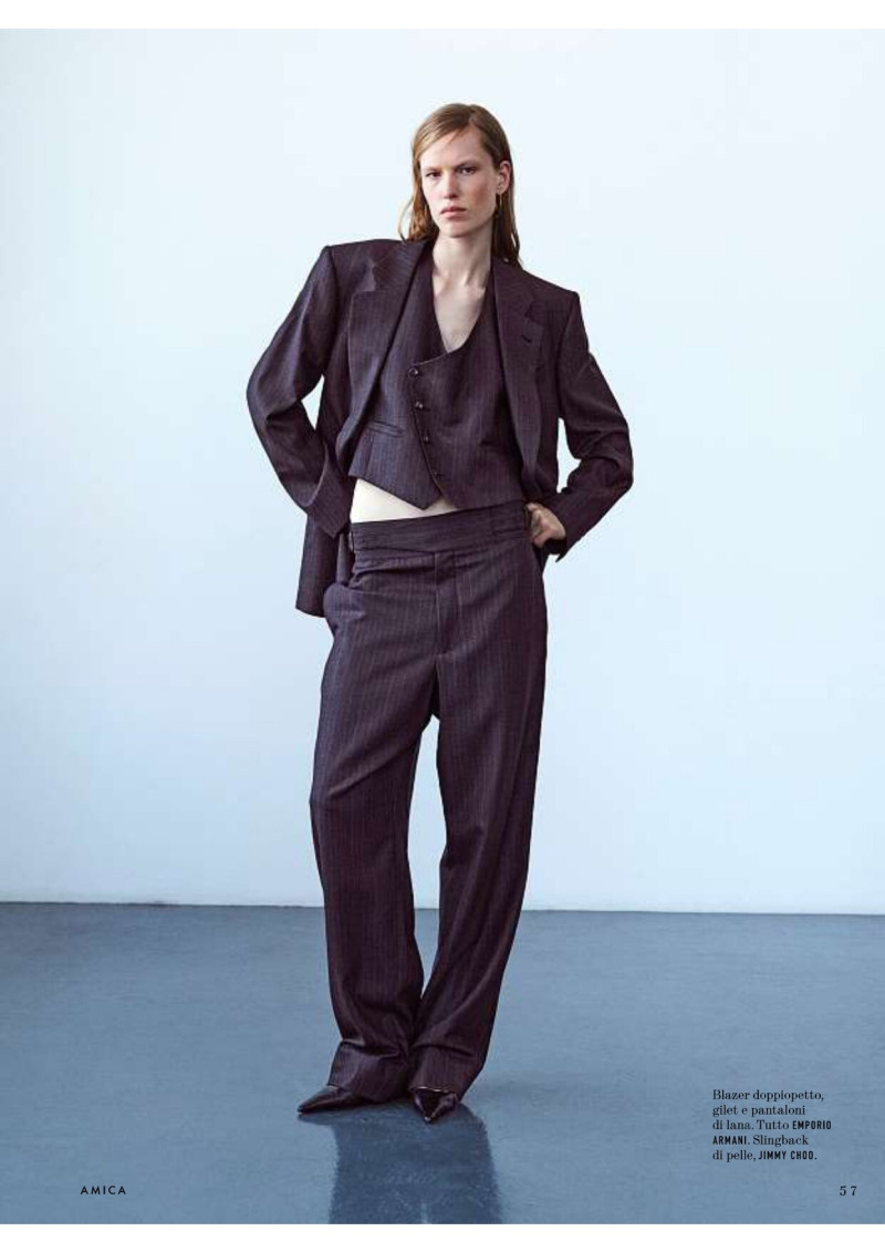 Leanne de Haan featured in Diario Minimal, September 2025