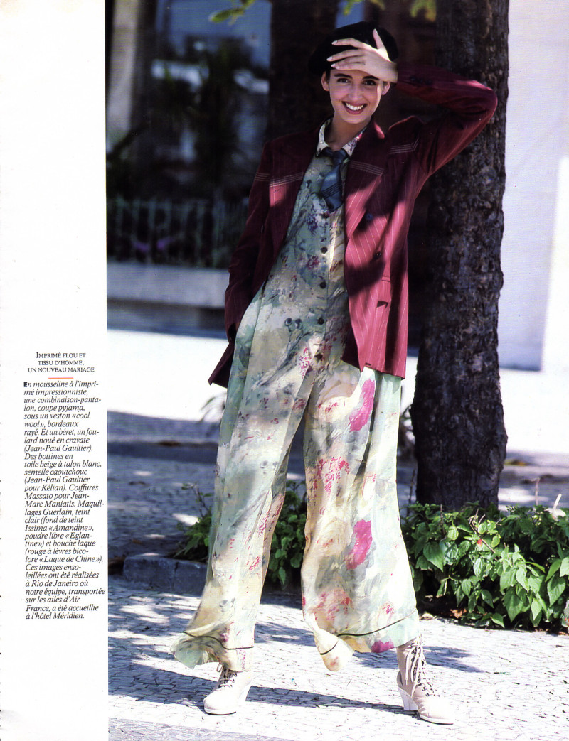 Gail Elliott featured in Un vent de legerete, February 1988
