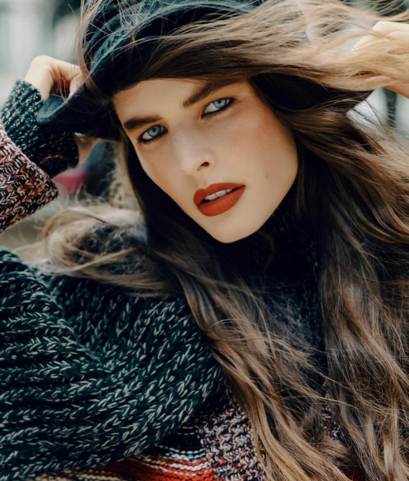 Libby Taverner featured in L\'automne A Paris, September 2025