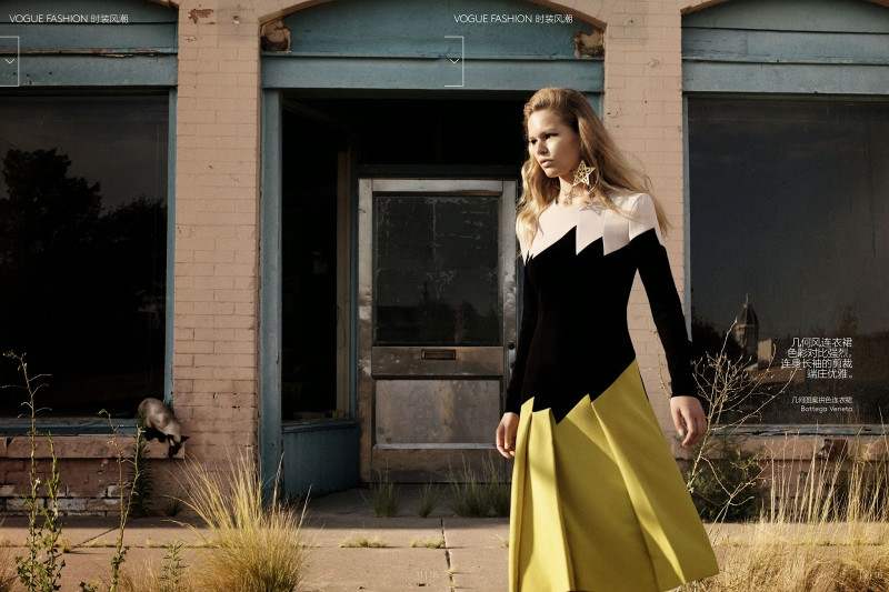 Anna Ewers featured in Marfa Texas, October 2014