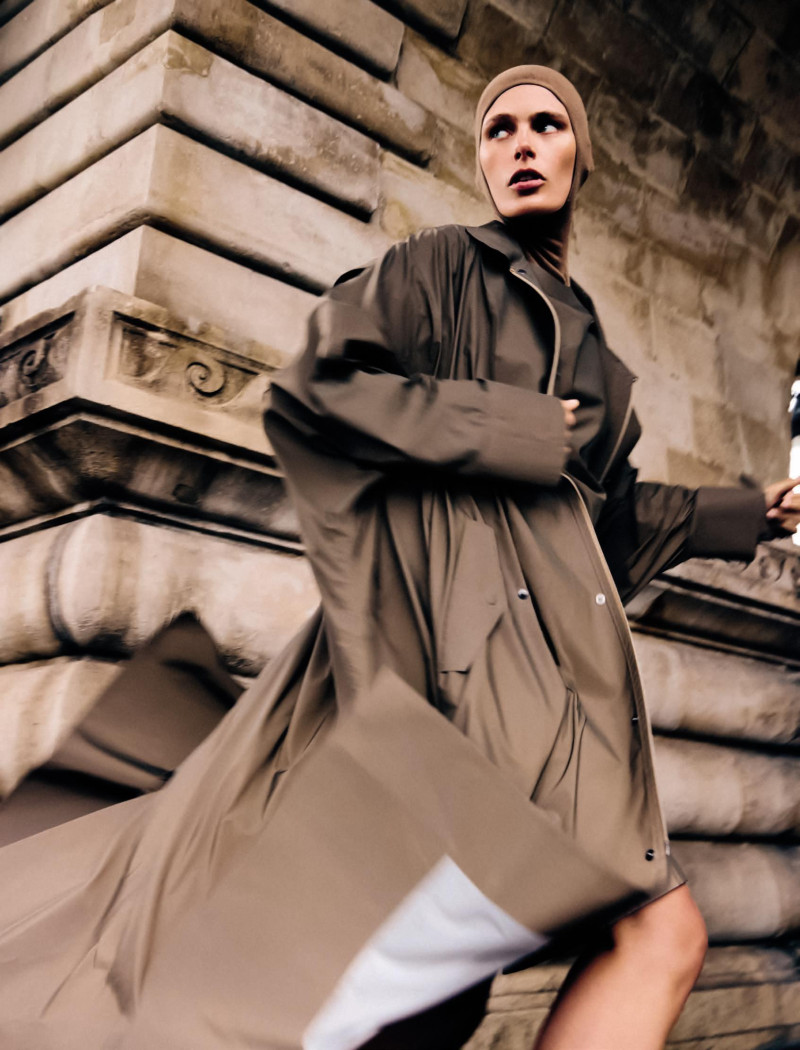 Madison Headrick featured in Lenergie Du Style, August 2025