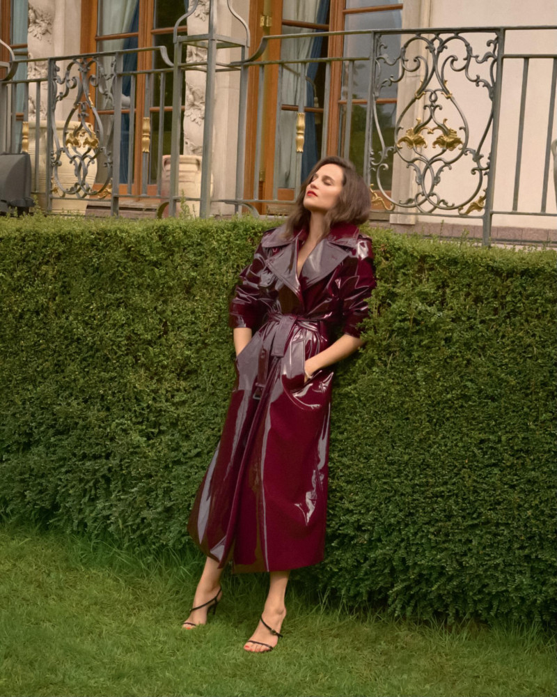 Alicia In Wonderland, September 2025