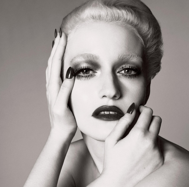 Julia Garner, September 2025