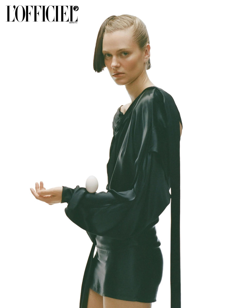 Natalia Bulycheva featured in Playing Dress-up Paper Dolls, September 2025