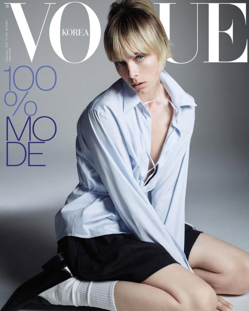 Edie Campbell featured in Edie Campbell, The Most Contemporary Supermodel, Is In The Midst Of A Fall Season., September 2025