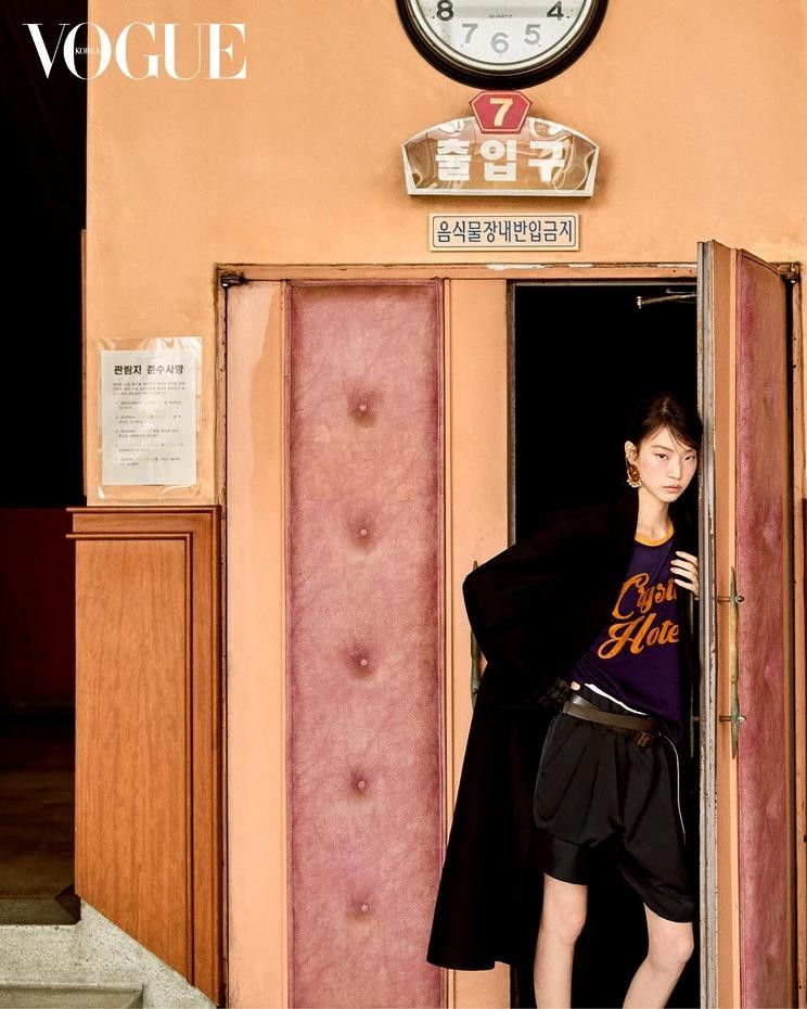 Luo Yi featured in A Story Of 100 Years, Standing There, August 2025
