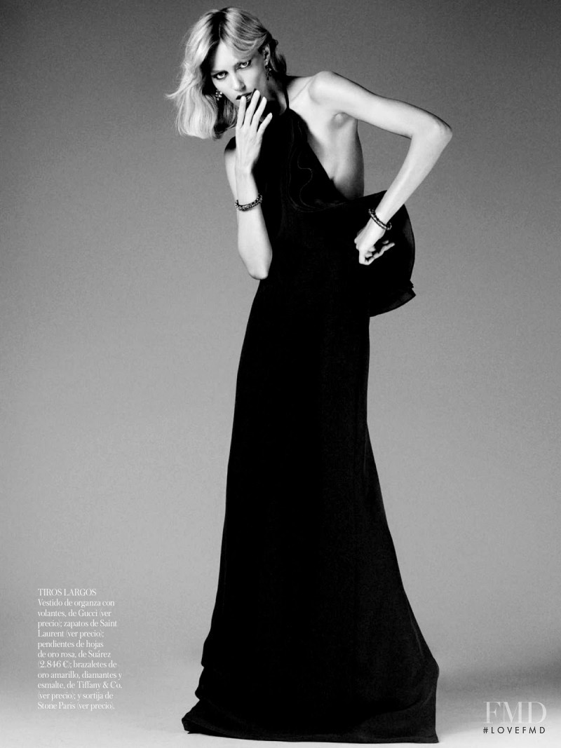 Anja Rubik featured in A Su Imagen, June 2013