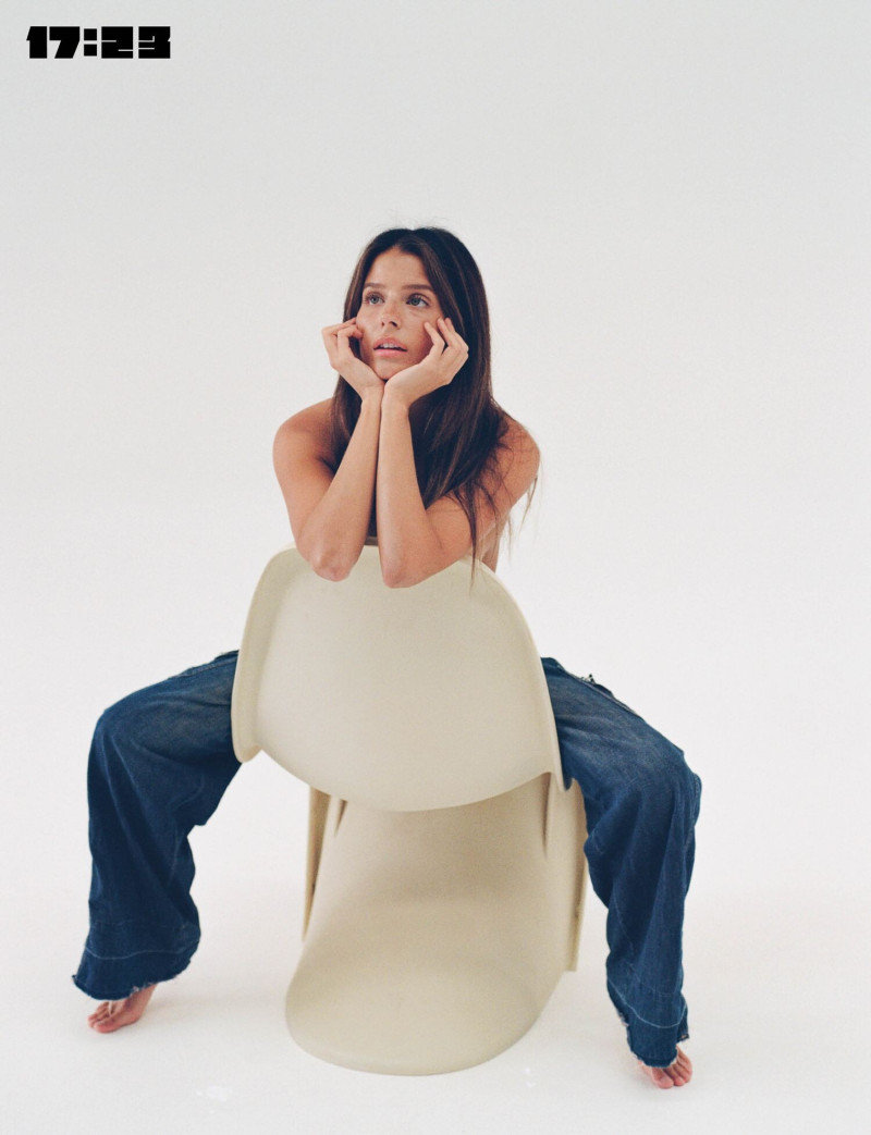 Stephanie Mandich featured in In Between, May 2023