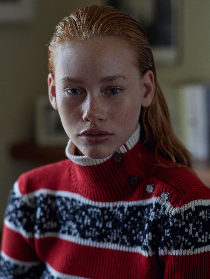 Tess Summer Carter featured in Tess Summer Carter, September 2019