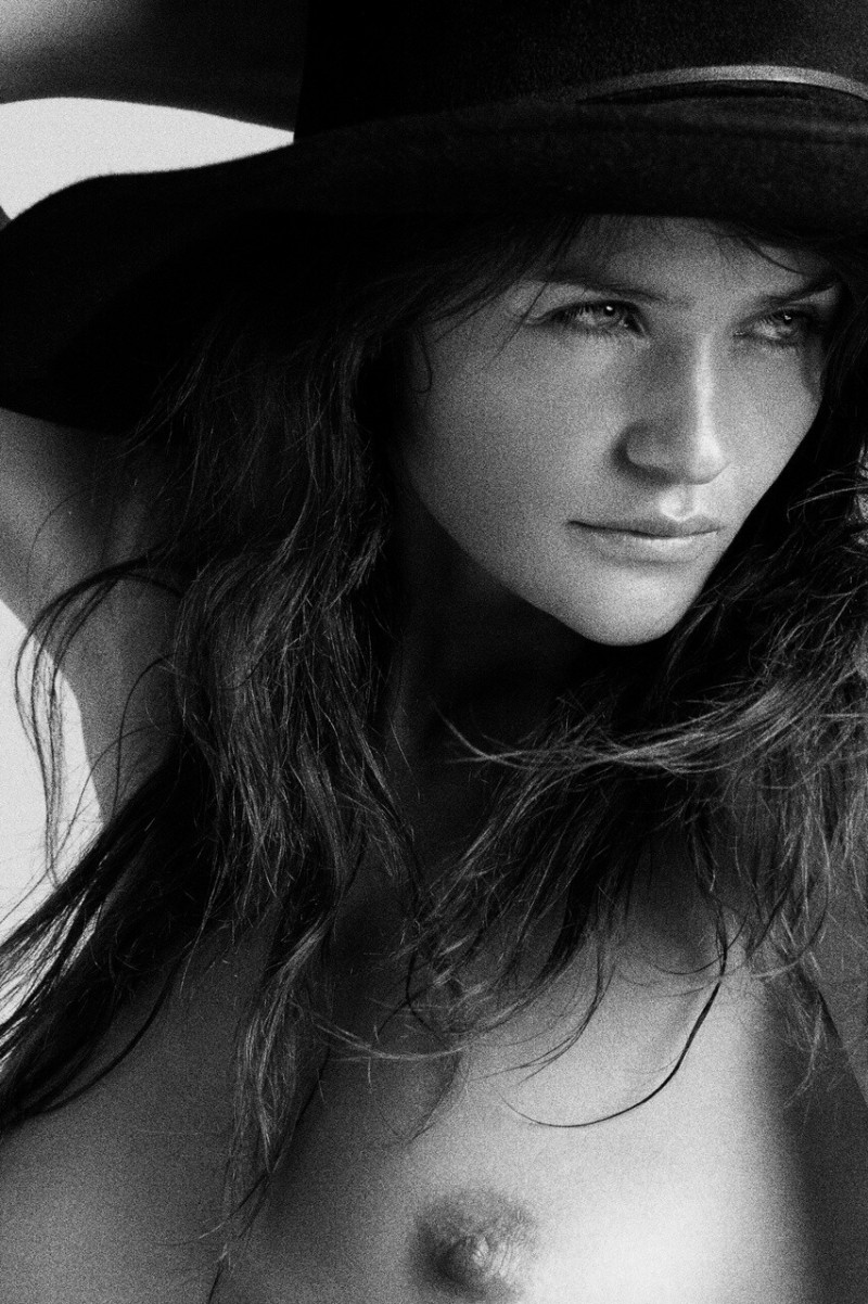 Helena Christensen featured in Helena Christensen, September 2006