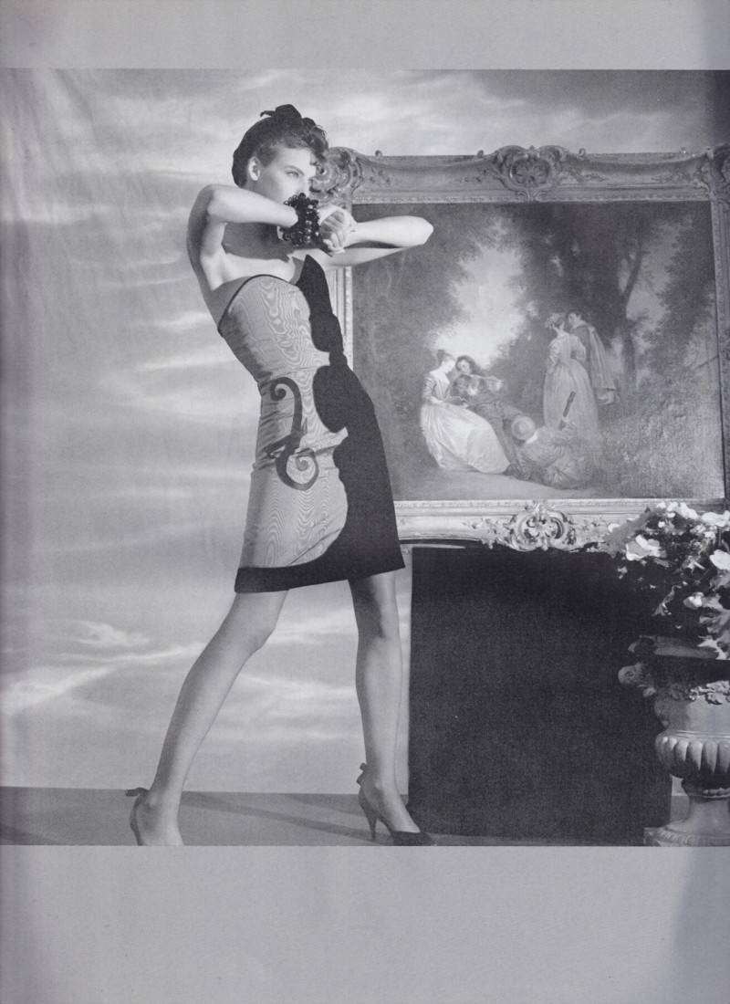 Linda Evangelista featured in Un soir court et fourreau, September 1985
