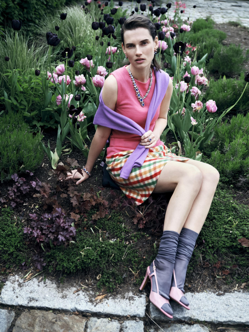 Giedre Dukauskaite featured in Perfecto Equilibrio, October 2025