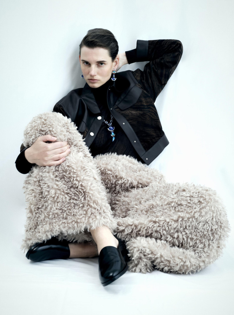 Giedre Dukauskaite featured in Perfecto Equilibrio, October 2025