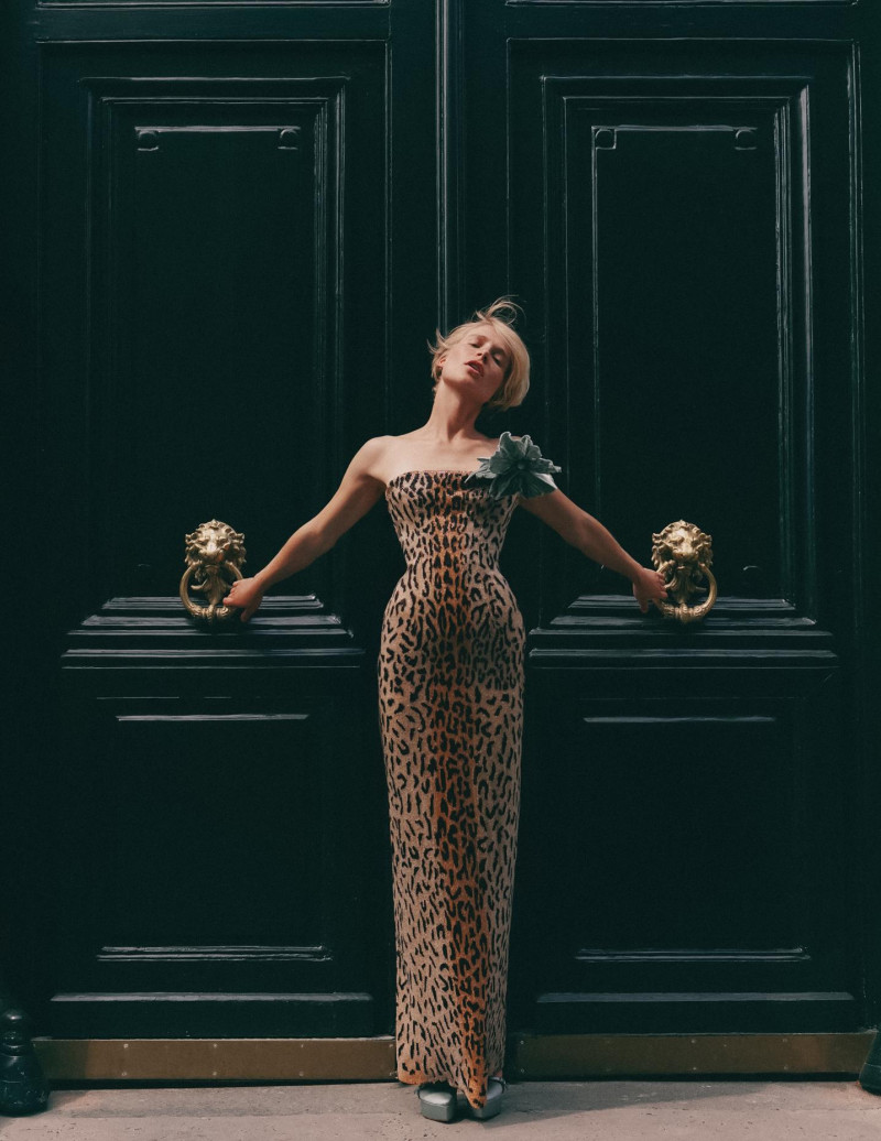 Steffi Cook featured in Frames Of Couture, October 2025