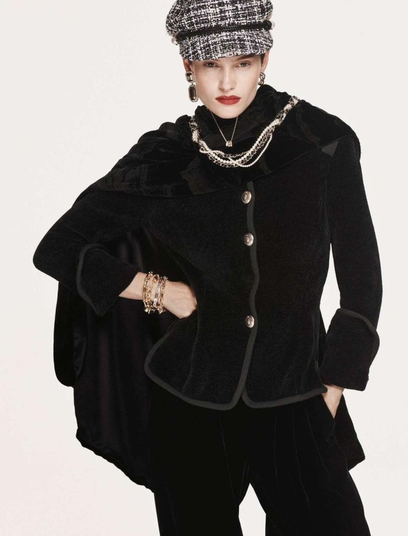 Greta Elisa Hofer featured in Greta Hofer, September 2025