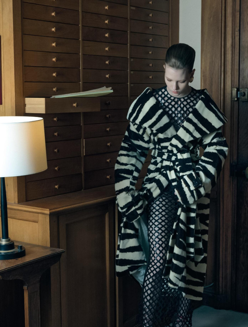 Olga Lane featured in Chuis Clos, October 2025