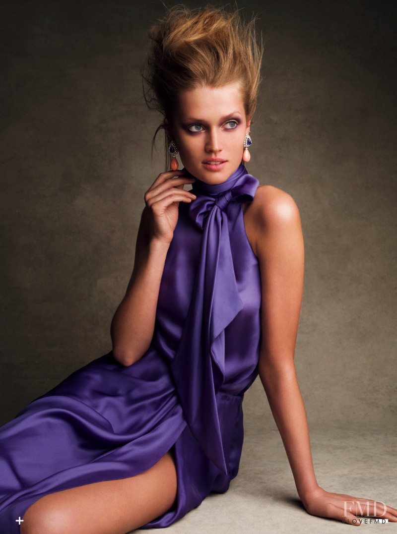 Toni Garrn featured in The Embrace Of The Style, July 2013