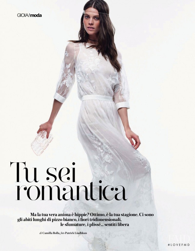 Alexandra Tomlinson featured in Tu Sei Romantica, June 2013