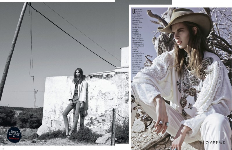 Sona Matufkova featured in Come Nel Far West, June 2013