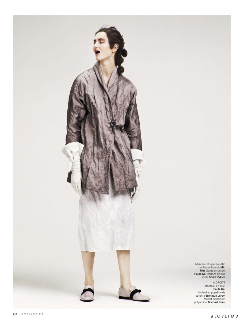 Mackenzie Drazan featured in Prendre Des Gants, June 2013