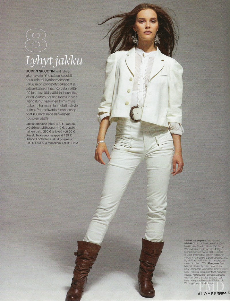 Julia Valimaki featured in Kauden Tärkeimmätrendit, August 2007
