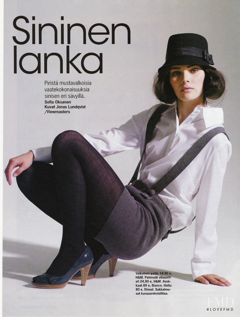 Julia Valimaki featured in Sininen lanka, December 2006
