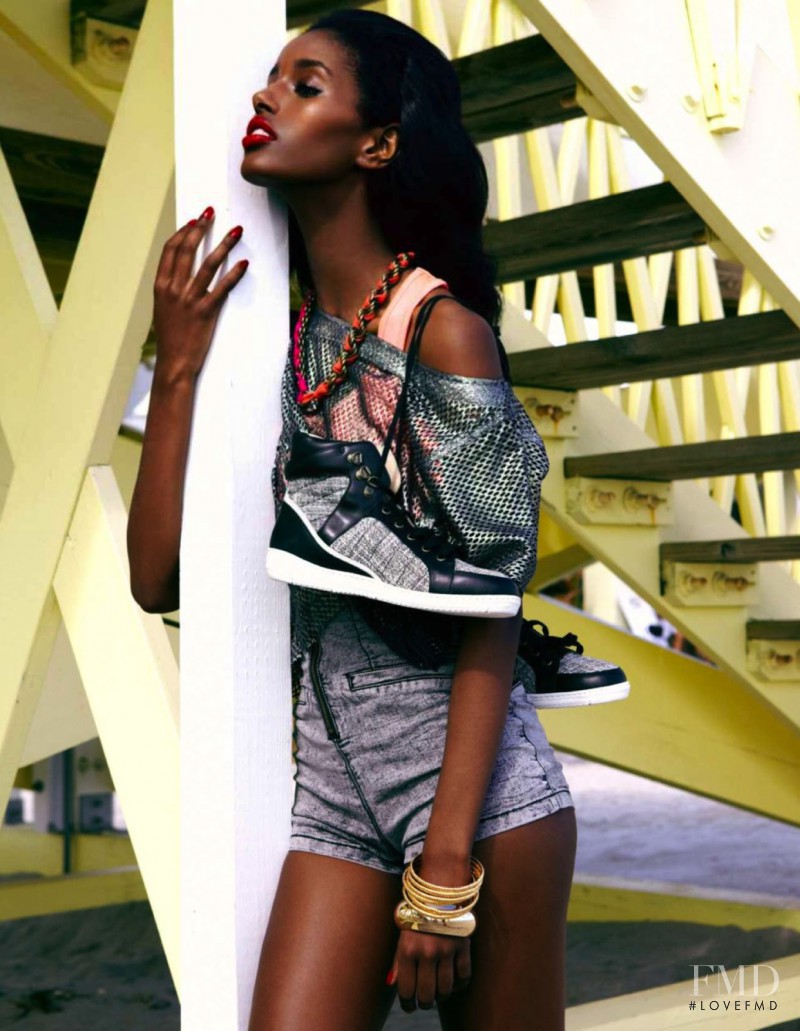 Senait Gidey featured in Gym Tonique, August 2013