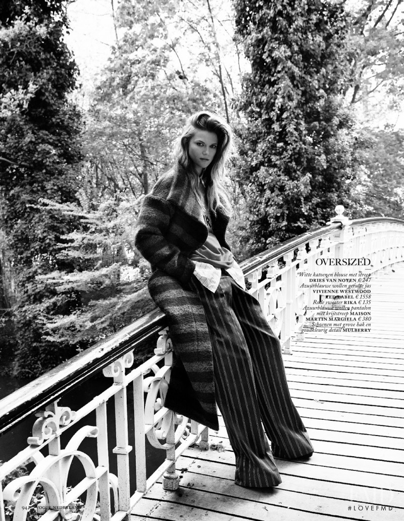 Kasia Struss featured in Fashion Forward, August 2013