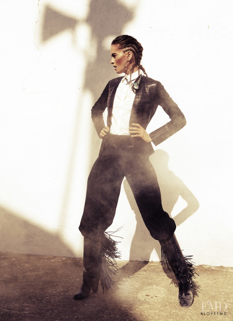 Vanessa Hegelmaier featured in Gitano Rock, September 2012
