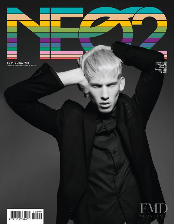 Gergo Kutsera  featured on the Neo2 cover from December 2010