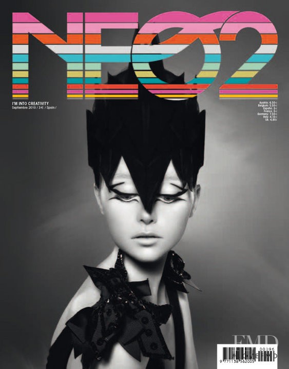 Lisa Porter featured on the Neo2 cover from September 2010