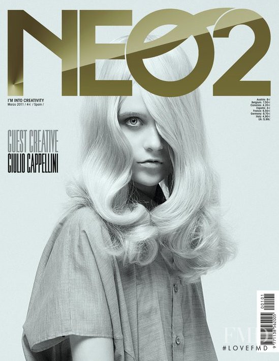 Marina Alonso featured on the Neo2 cover from March 2011