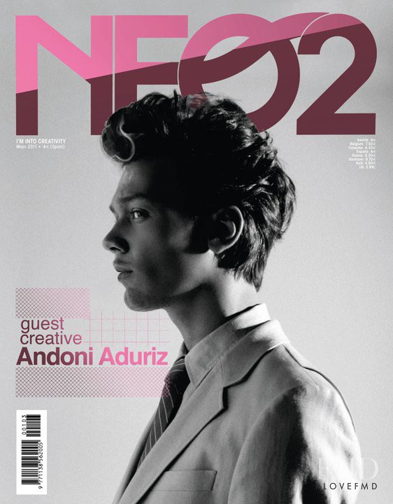 Thomas featured on the Neo2 cover from May 2011