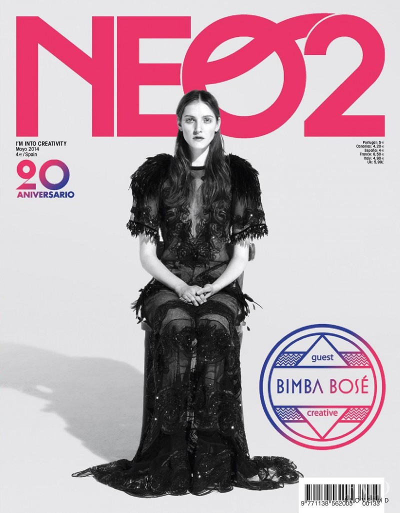 Agni Blumberg featured on the Neo2 cover from May 2014