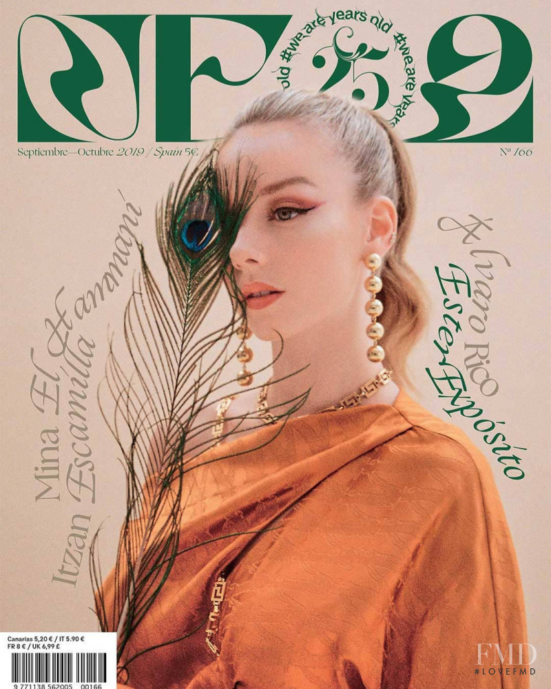 Ester Exposito featured on the Neo2 cover from September 2019