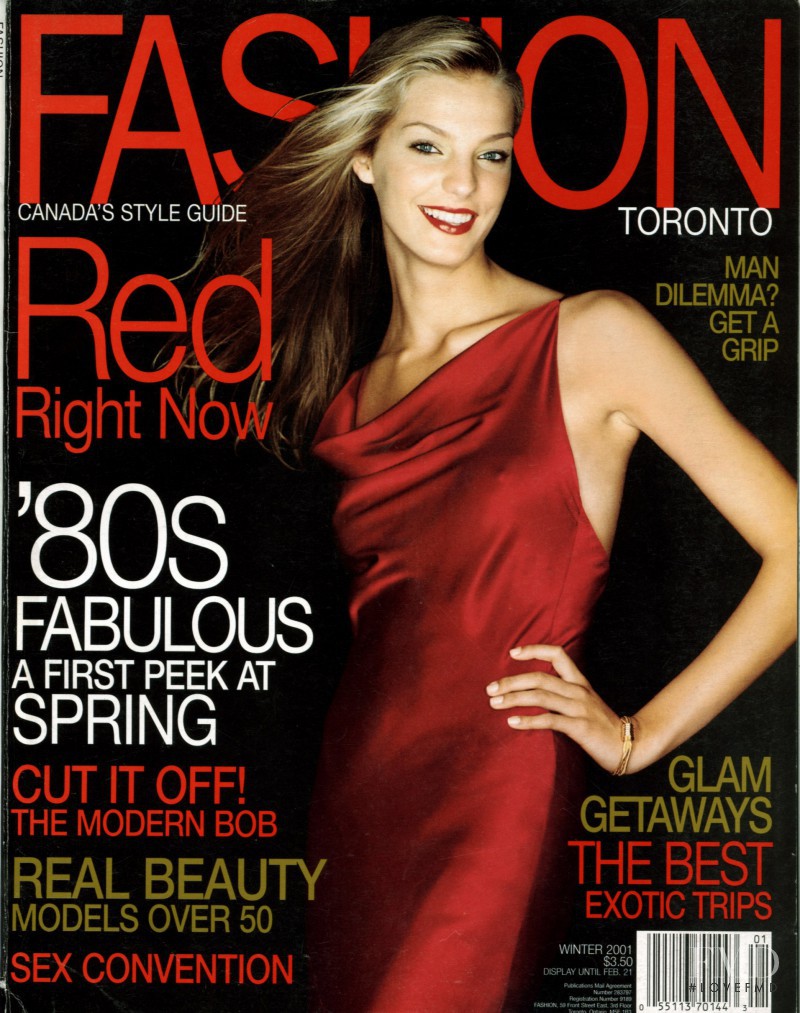 Daria Werbowy featured on the Fashion cover from December 2001
